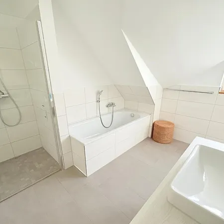 Haus Uhlenhorst We 1 - Eine Besondere Lage Am Schloss Ranzow * Lohme