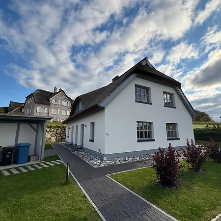 Haus Uhlenhorst We 1 - Eine Besondere Lage Am Schloss Ranzow Appartamento